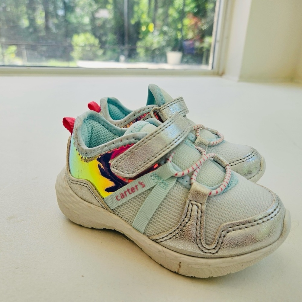 CARTERS GIRLS BLUE ⭐️ SNEAKERS // SIZE 6